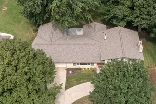 819 E Plainfield Ct, Zeeland, MI 49464 - Photo 3