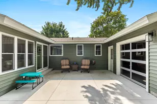 819 E Plainfield Ct, Zeeland, MI 49464 - Photo 27