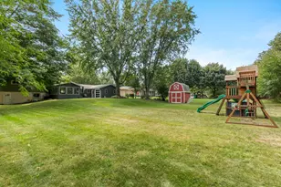 819 E Plainfield Ct, Zeeland, MI 49464 - Photo 31