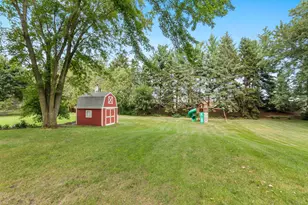 819 E Plainfield Ct, Zeeland, MI 49464 - Photo 33