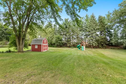 819 E Plainfield Court, Zeeland, MI 49464 - Photo 37