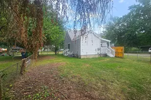 6015 Herbert St, Westland, MI 48185 - Photo 5