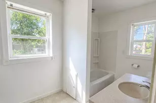 6015 Herbert St, Westland, MI 48185 - Photo 11