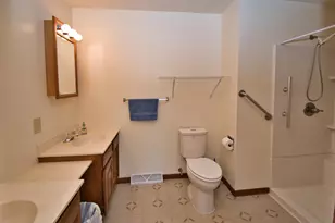 22244 US-12, Edwardsburg, MI 49112 - Photo 37