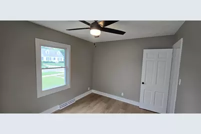 1349 W Summit Avenue, Muskegon, MI 49441 - Photo 17