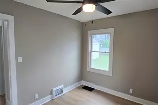 1349 W Summit Ave, Muskegon, MI 49441 - Photo 13