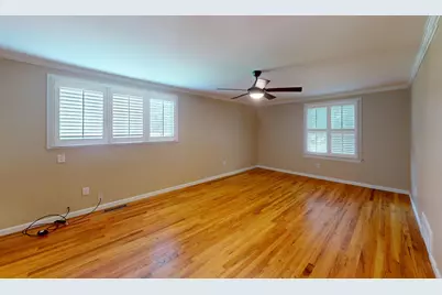 3480 Arrowvale Street, Orchard Lake, MI 48324 - Photo 11