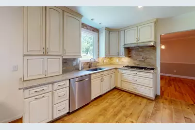 3480 Arrowvale Street, Orchard Lake, MI 48324 - Photo 17