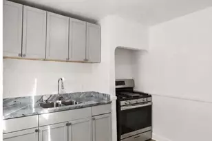 5077 Grayton St, Detroit, MI 48224 - Photo 9