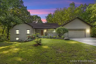 9520 Hidden Bluff Dr NE, Rockford, MI 49341 - Photo 1