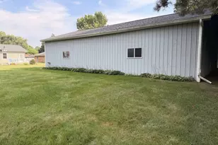 235 Oriole Dr, Battle Creek, MI 49037 - Photo 21