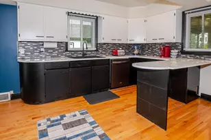 214 Cedar St, Paw Paw, MI 49079 - Photo 5