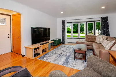 214 Cedar Street, Paw Paw, MI 49079 - Photo 11
