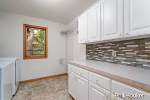 6211 Royalton Dr SE, Caledonia, MI 49316 - Photo 11