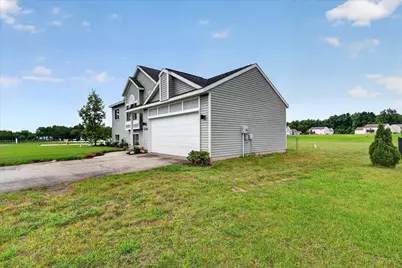 11310 Meadow Wood Circle, Greenville, MI 48838 - Photo 5