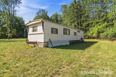9310 140th Avenue, Stanwood, MI 49346 - Photo 7