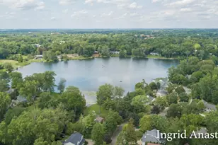2006 Wealthy St SE, Grand Rapids, MI 49506 - Photo 5