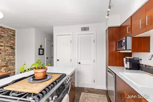 2471 Abbington Dr SE, Grand Rapids, MI 49506 - Photo 5