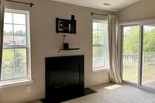 2260 Leighton Dr, Shelby Twp, MI 48317 - Photo 7