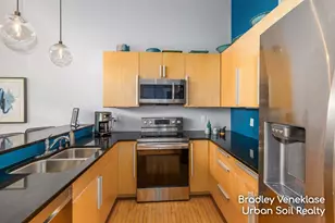 600 Broadway Ave NW, Grand Rapids, MI 49504 - Photo 9