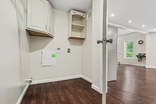 203 Roseneath Ave, Battle Creek, MI 49037 - Photo 11