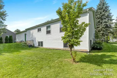 140 SE Casey Court SE, Caledonia, MI 49316 - Photo 7