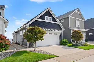 303 Terrace Point Cir, Muskegon, MI 49440 - Photo 5