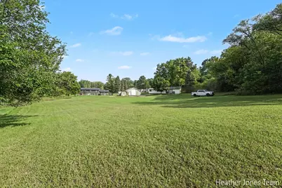 13635 14 Mile Road NE, Greenville, MI 48838 - Photo 3