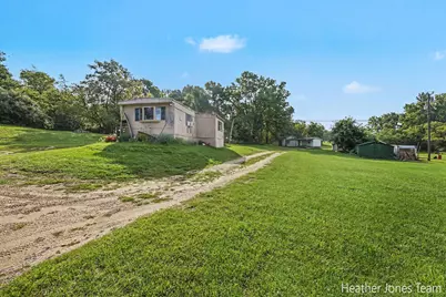 13635 14 Mile Road NE, Greenville, MI 48838 - Photo 21