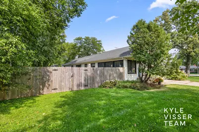 3030 Cascade Road SE, East Grand Rapids, MI 49506 - Photo 49