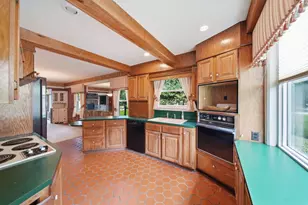 5056 Lakeshore Dr, Jackson, MI 49203 - Photo 13