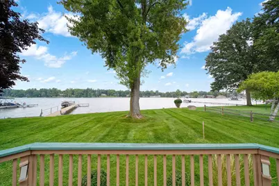 5056 Lakeshore Drive, Jackson, MI 49203 - Photo 5