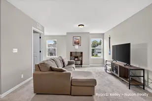 11544 Sessions Woods Dr W, Grand Rapids, MI 49534 - Photo 25