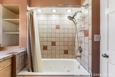 14942 Lakeshore Drive, Grand Haven, MI 49417 - Photo 25