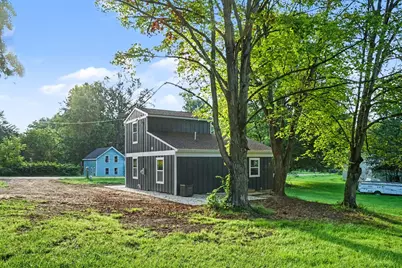 725 N Paw Paw Street, Lawrence, MI 49064 - Photo 25