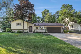 3849 Maple Ln, Berrien Springs, MI 49103 - Photo 1