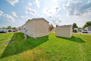 275 Grand River Dr, Adrian, MI 49221 - Photo 21