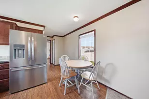 275 Grand River Dr, Adrian, MI 49221 - Photo 9