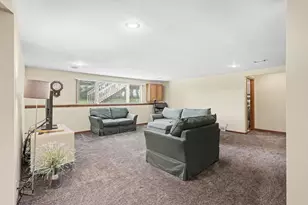 10068 Holiday Dr, Zeeland, MI 49464 - Photo 29