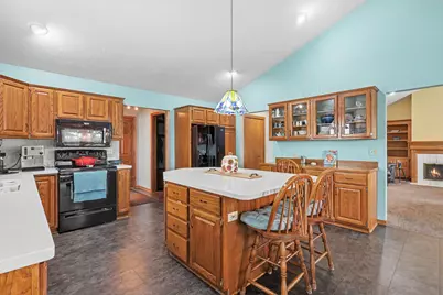 10068 Holiday Drive, Zeeland, MI 49464 - Photo 9