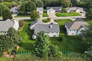 10068 Holiday Dr, Zeeland, MI 49464 - Photo 41