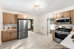 531 Judson Rd, Norton Shores, MI 49456 - Photo 5