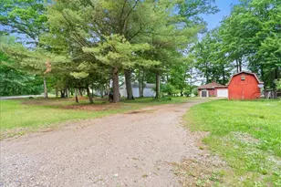 10151 Birch Dr, Riverdale, MI 48877 - Photo 37