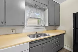 1512 Race St, Kalamazoo, MI 49001 - Photo 11