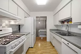 1326 W Water St, New Buffalo, MI 49117 - Photo 11
