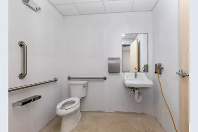 1010 Cesar E. Chavez Avenue SW #2, Grand Rapids, MI 49503 - Photo 15