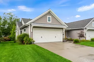 575 Riverbank Cir, Zeeland, MI 49464 - Photo 3