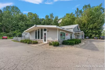 4066 Division Avenue S, Wayland, MI 49348 - Photo 15