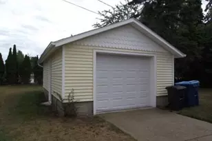 210 N Staffon St, Ludington, MI 49431 - Photo 45