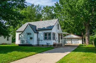 92 Kellogg St, Battle Creek, MI 49037 - Photo 1